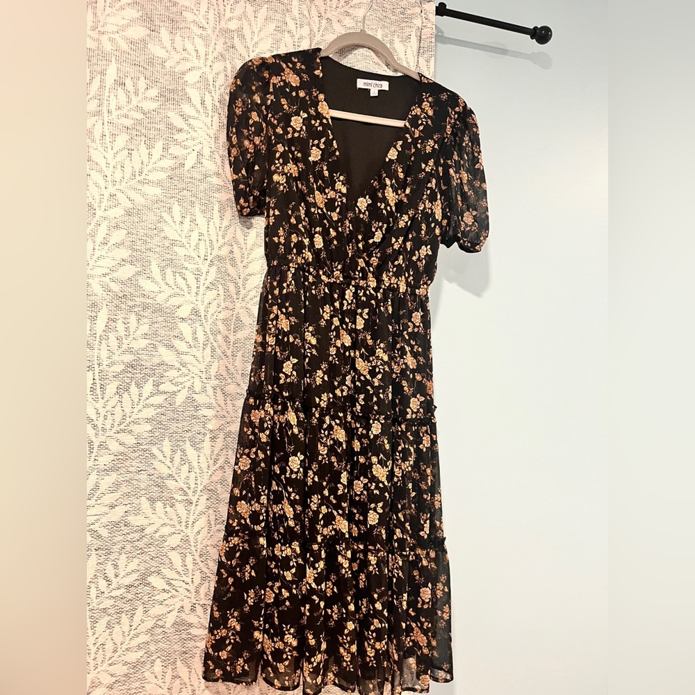 Mimi Chica Black Floral Midi Dress